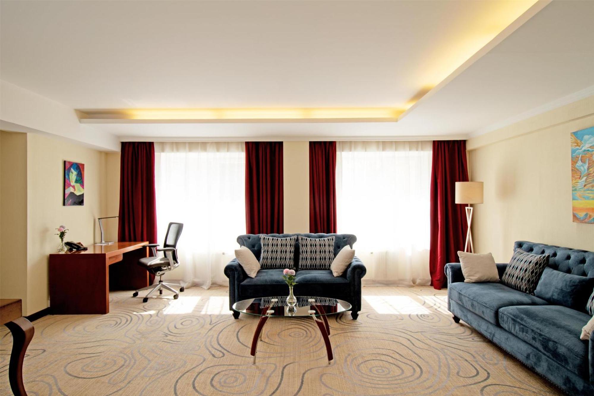 Kempinski Hotel Khan Palace Ulan Bator Exteriör bild